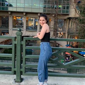 Meet your Posher, Sara